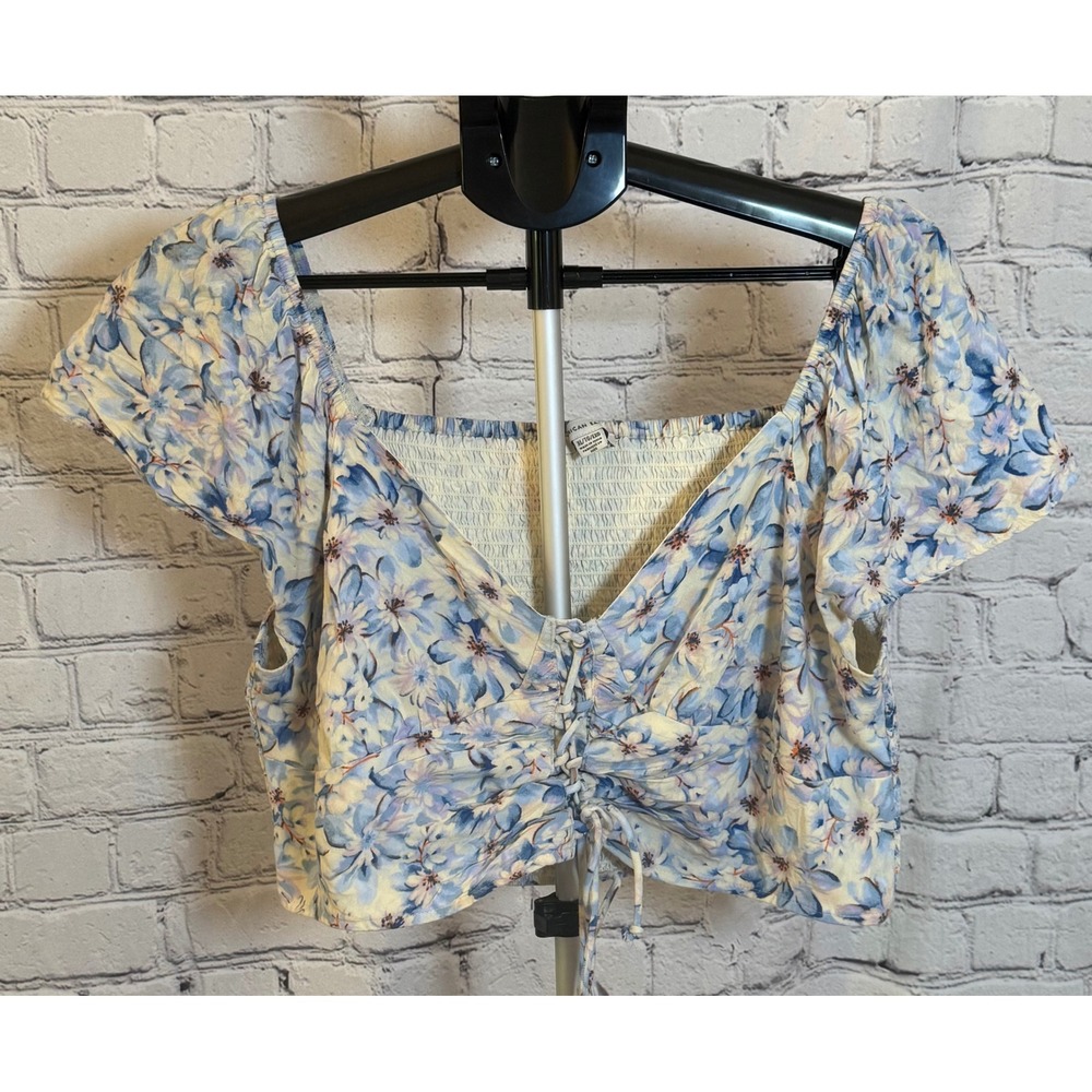 American Eagle Floral Off Shoulder Crop Top Blue White Smocked Back XL - Picture 2 of 5